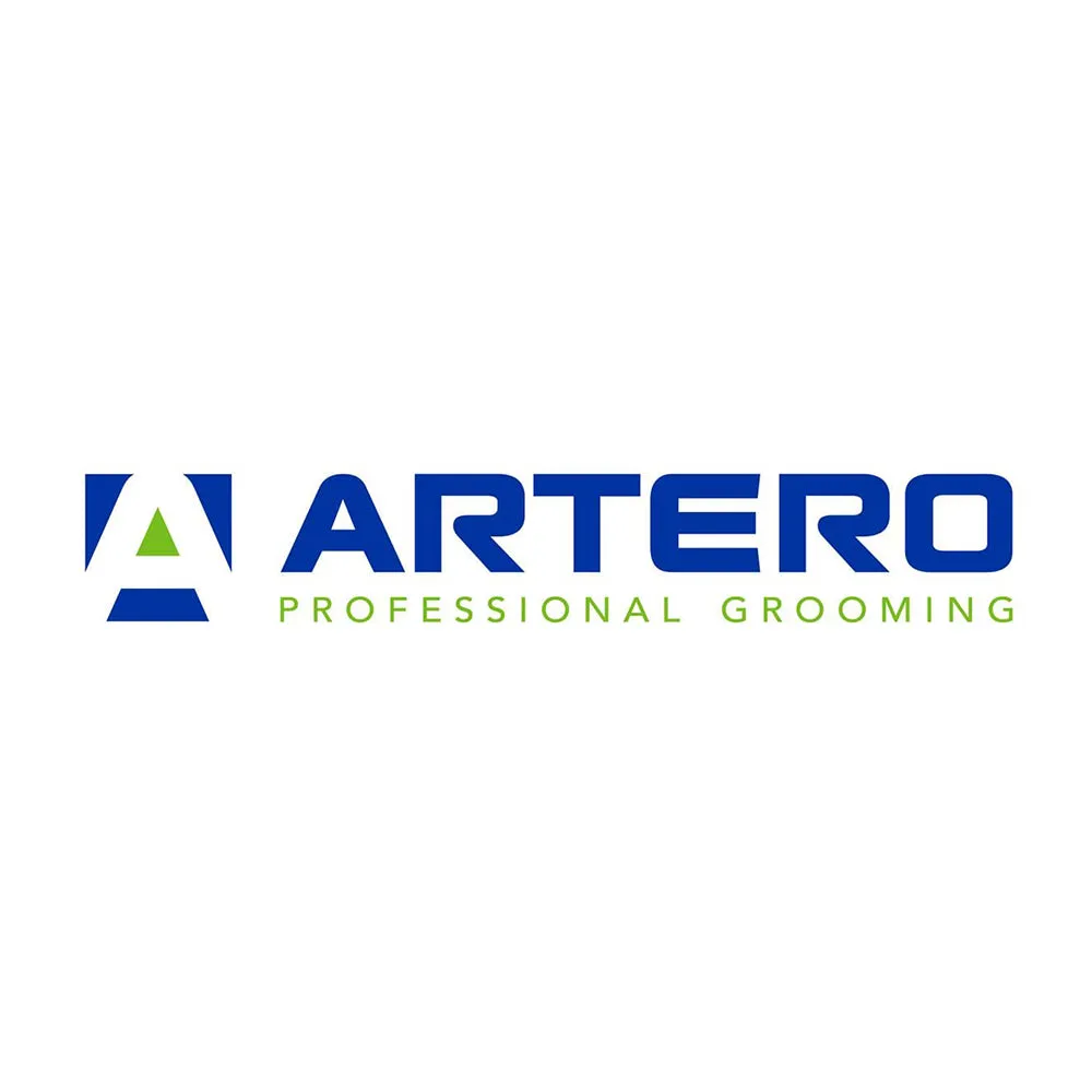Nature Collection Long Protected Pin Slicker Medium by Artero